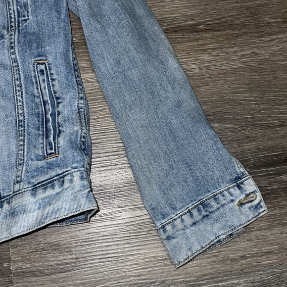 Lucky Brand The Tomboy Trucker Jean Jacket - Picture 5 of 11